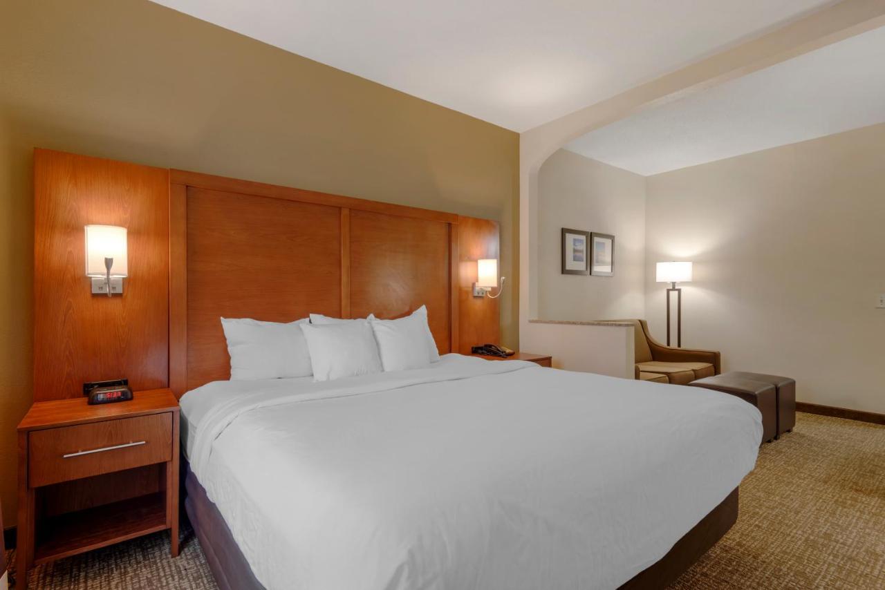 Comfort Suites Columbus State University Area Eksteriør bilde