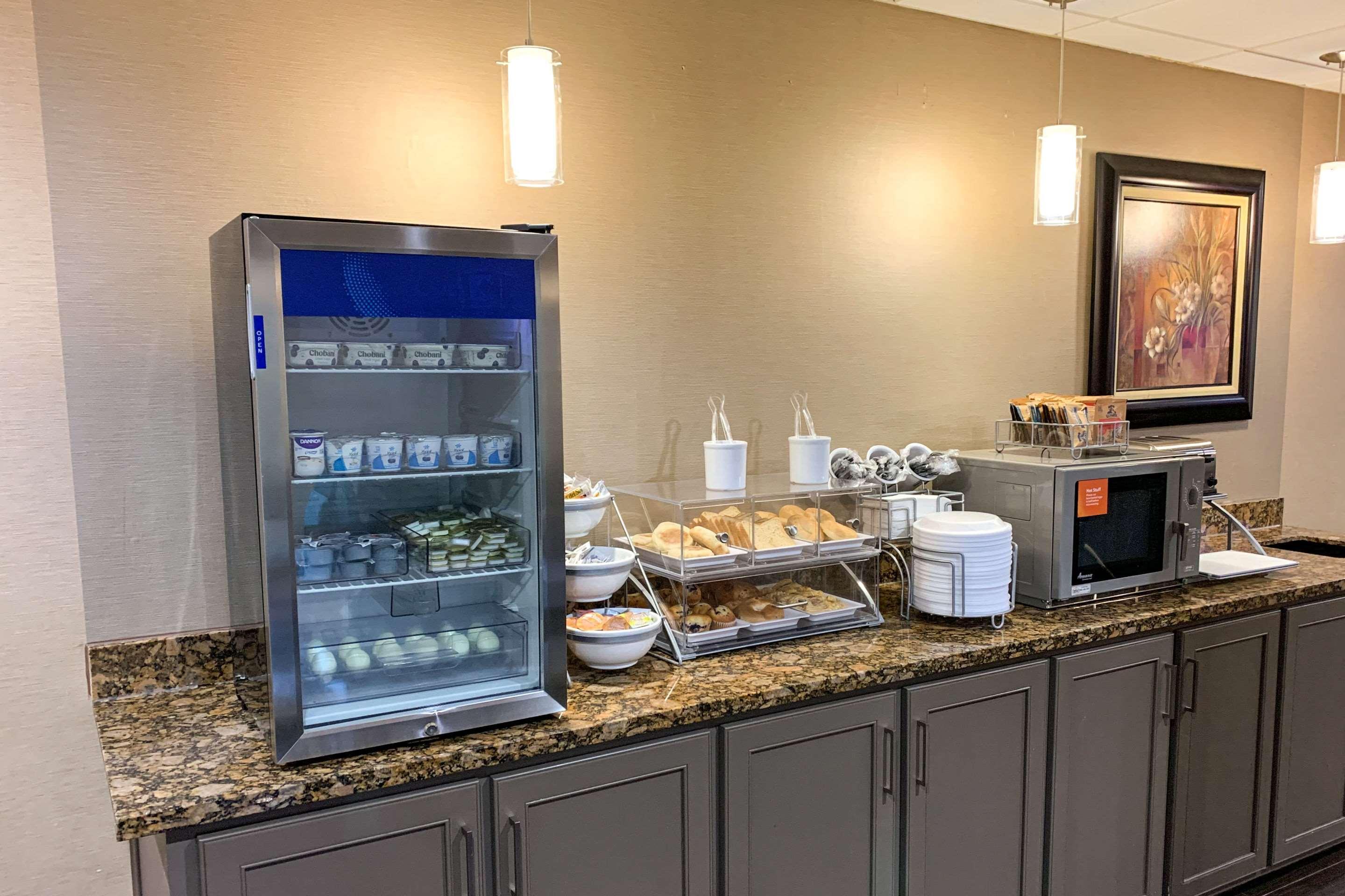 Comfort Suites Columbus State University Area Eksteriør bilde
