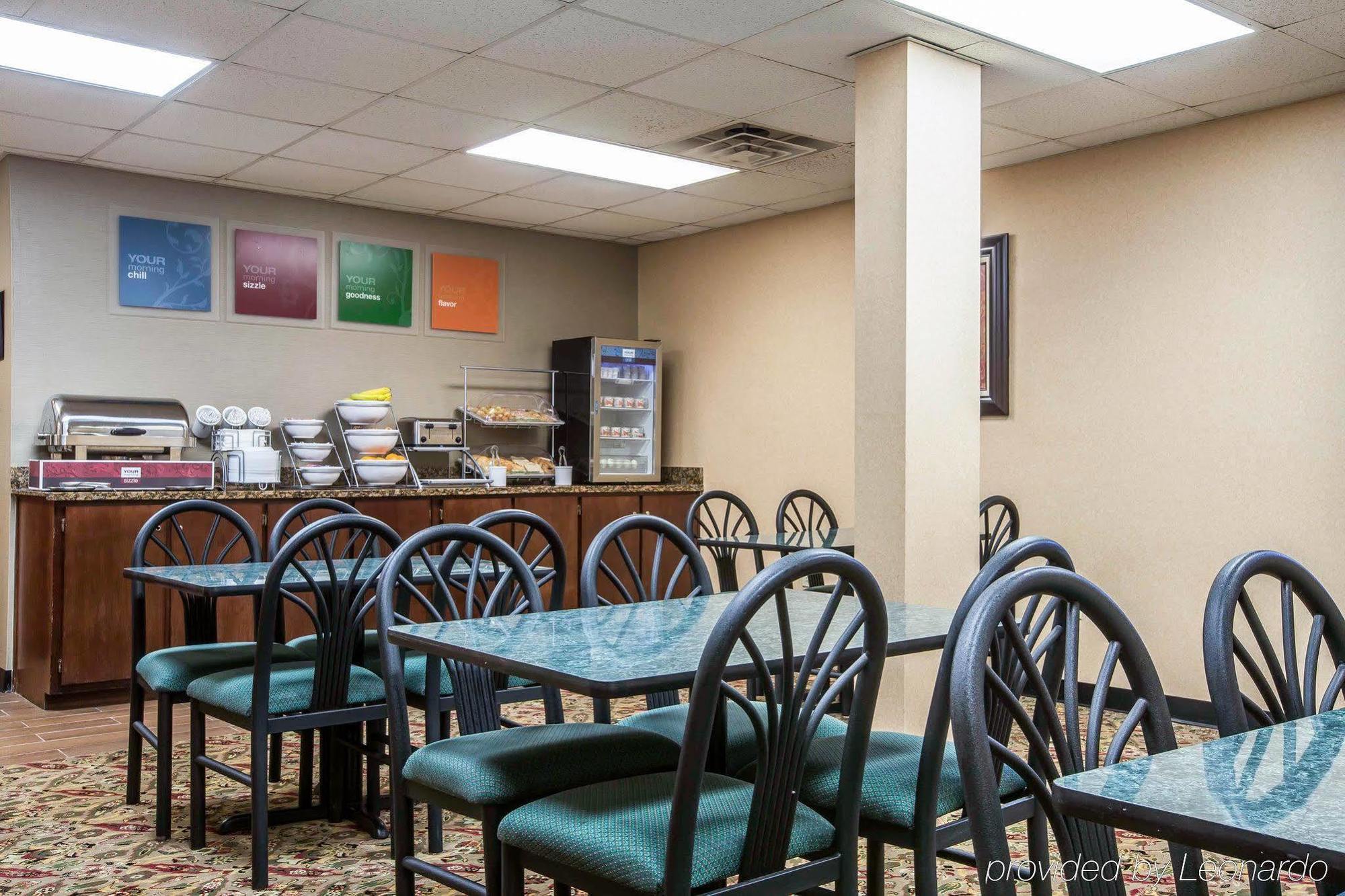 Comfort Suites Columbus State University Area Eksteriør bilde