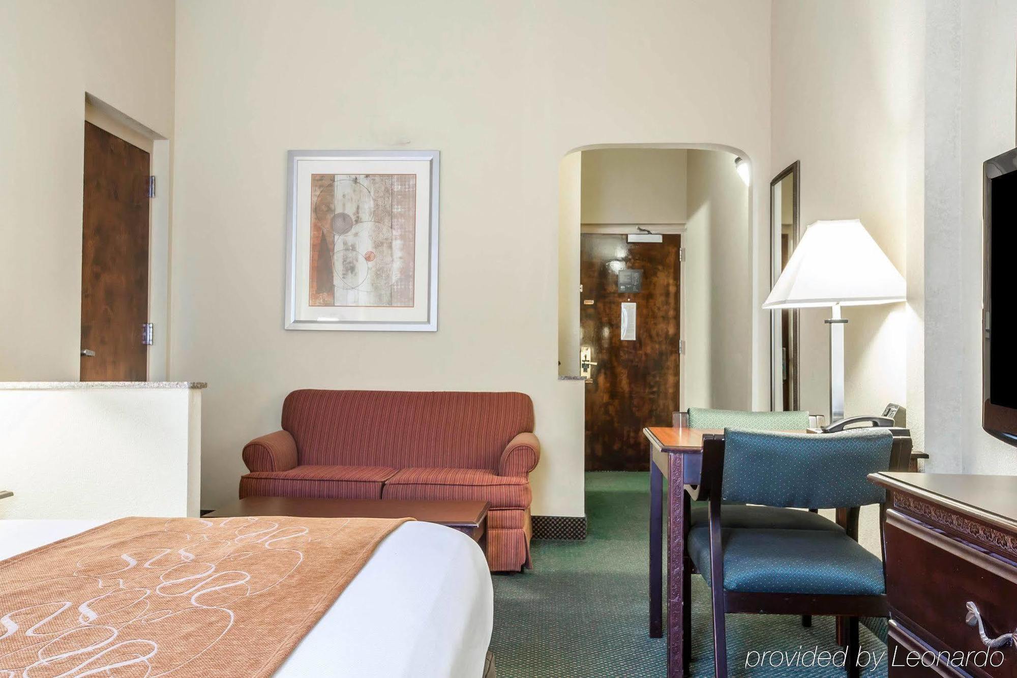 Comfort Suites Columbus State University Area Eksteriør bilde